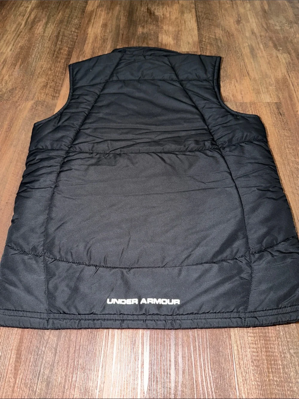 Boys Under Armour Cold Gear Black Logo Puffer Vest size YM